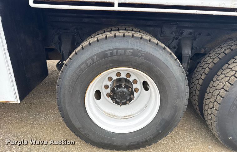 image for item NU9614 2012 Freightliner Business Class M2 crane truck