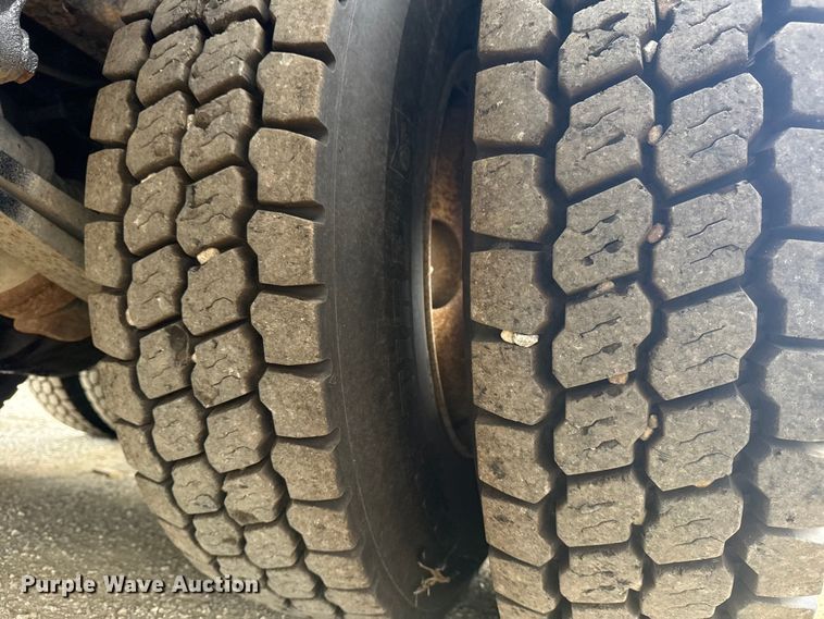 image for item NU9614 2012 Freightliner Business Class M2 crane truck