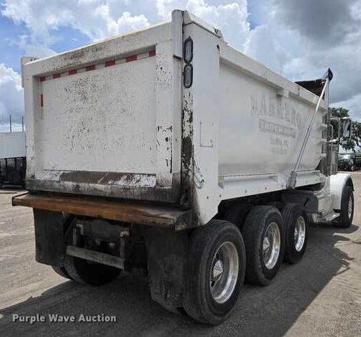 image for item YA0633 2016 Peterbilt 367 dump truck