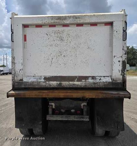 image for item YA0633 2016 Peterbilt 367 dump truck