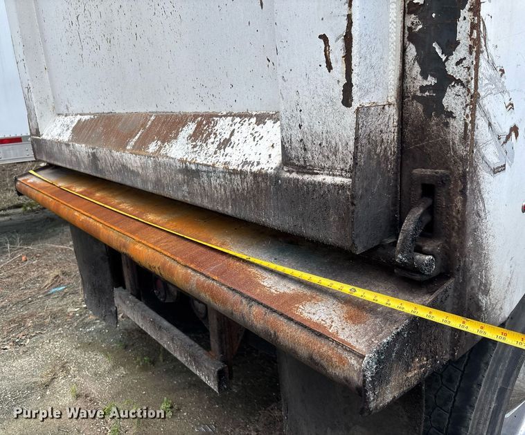 image for item YA0633 2016 Peterbilt 367 dump truck