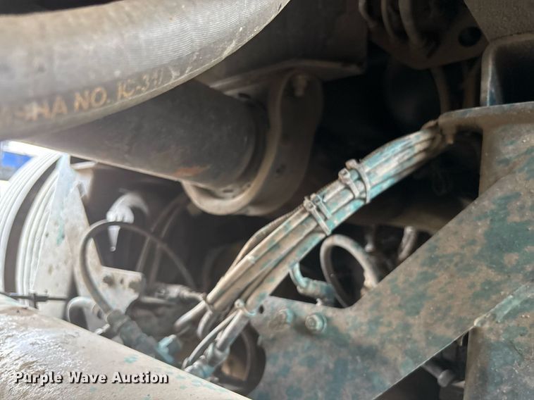 image for item YA0633 2016 Peterbilt 367 dump truck