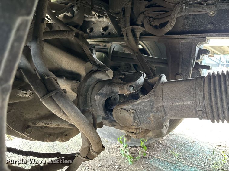 image for item YA0633 2016 Peterbilt 367 dump truck