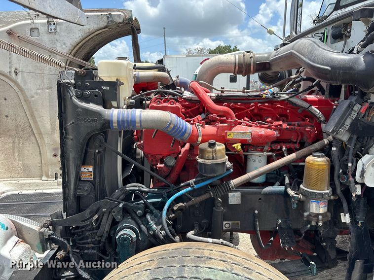 image for item YA0633 2016 Peterbilt 367 dump truck