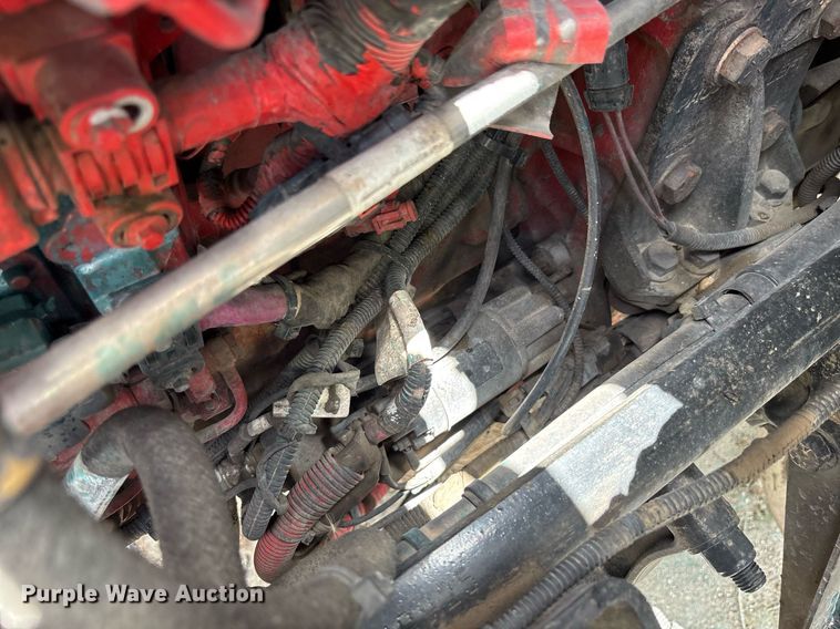 image for item YA0633 2016 Peterbilt 367 dump truck