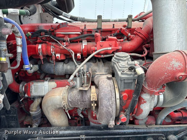 image for item YA0633 2016 Peterbilt 367 dump truck