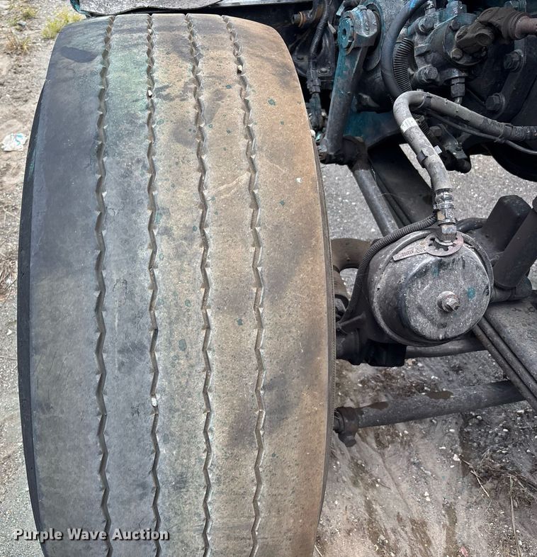 image for item YA0633 2016 Peterbilt 367 dump truck