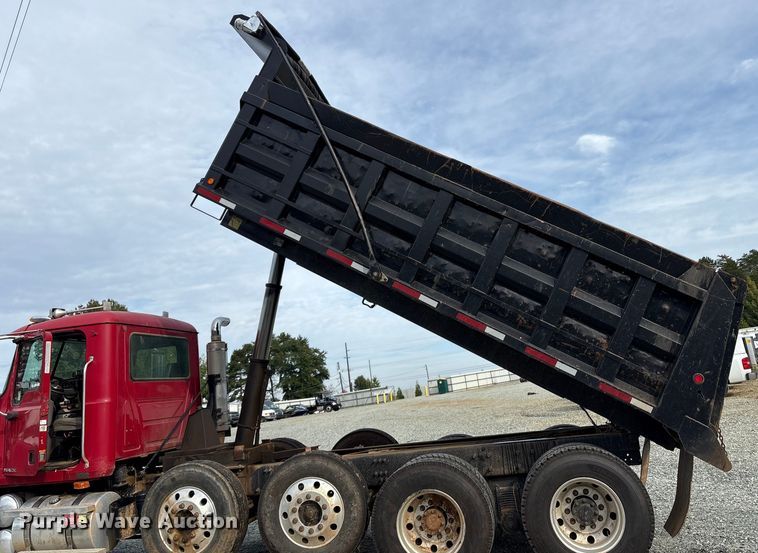 image for item YA0851 2007 Mack CTP713 dump truck