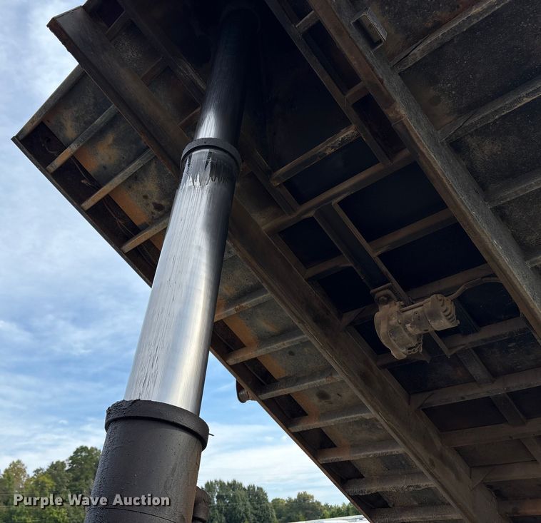 image for item YA0851 2007 Mack CTP713 dump truck