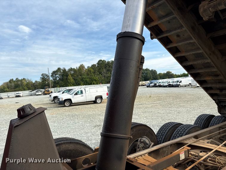 image for item YA0851 2007 Mack CTP713 dump truck