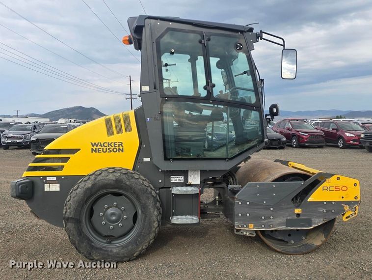 image for item YA0854 2020 Wacker Nuson RC50 single drum vibratory roller