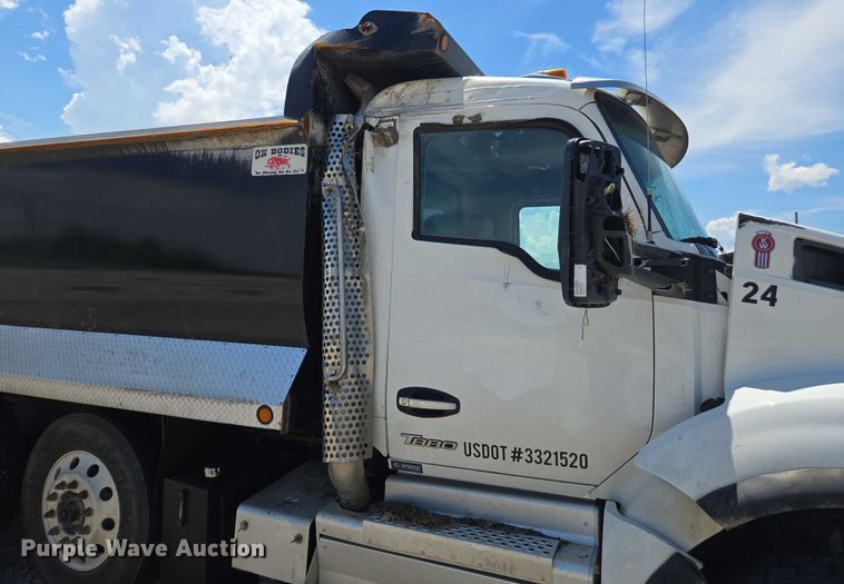 image for item YA0868 2025 Kenworth T880 dump truck