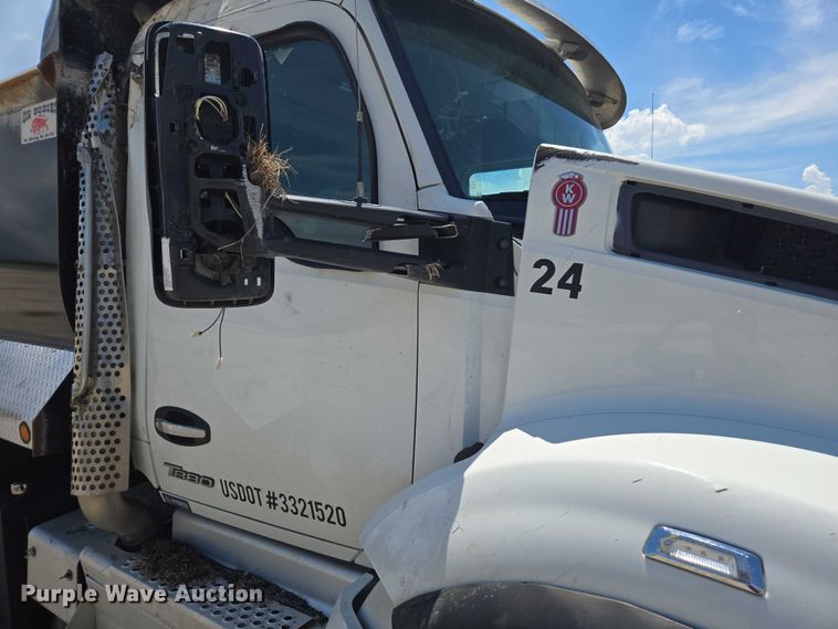 image for item YA0868 2025 Kenworth T880 dump truck