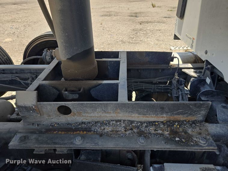 image for item YA0868 2025 Kenworth T880 dump truck