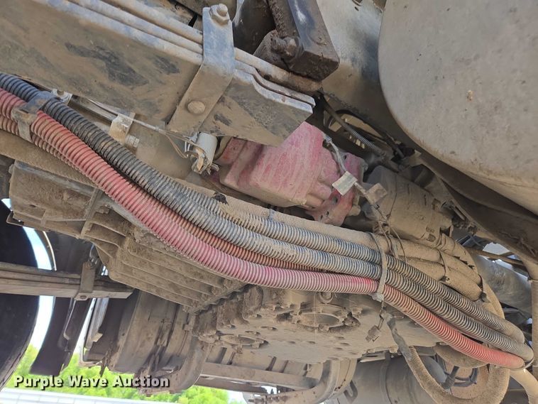 image for item YA0868 2025 Kenworth T880 dump truck