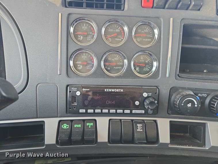 image for item YA0868 2025 Kenworth T880 dump truck