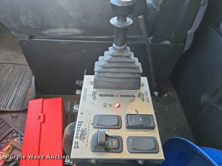 image for item YA0868 2025 Kenworth T880 dump truck