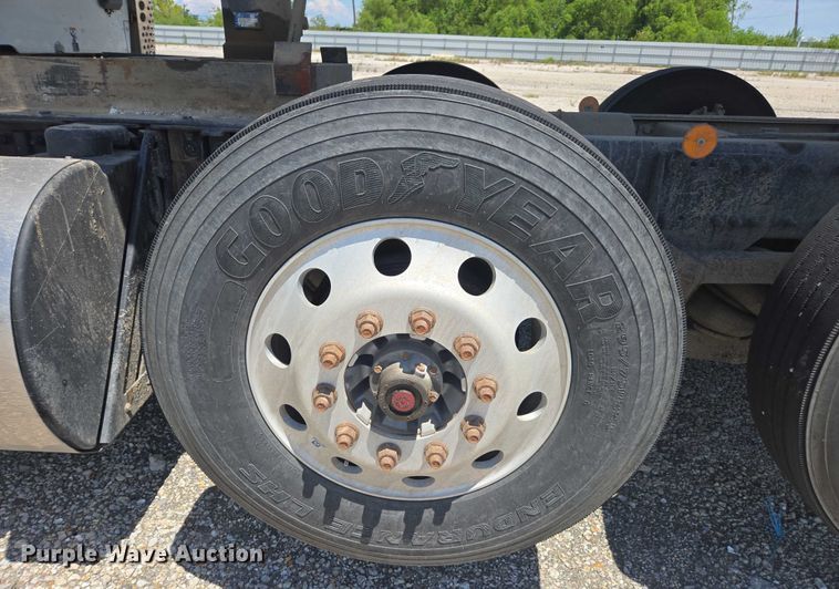 image for item YA0868 2025 Kenworth T880 dump truck