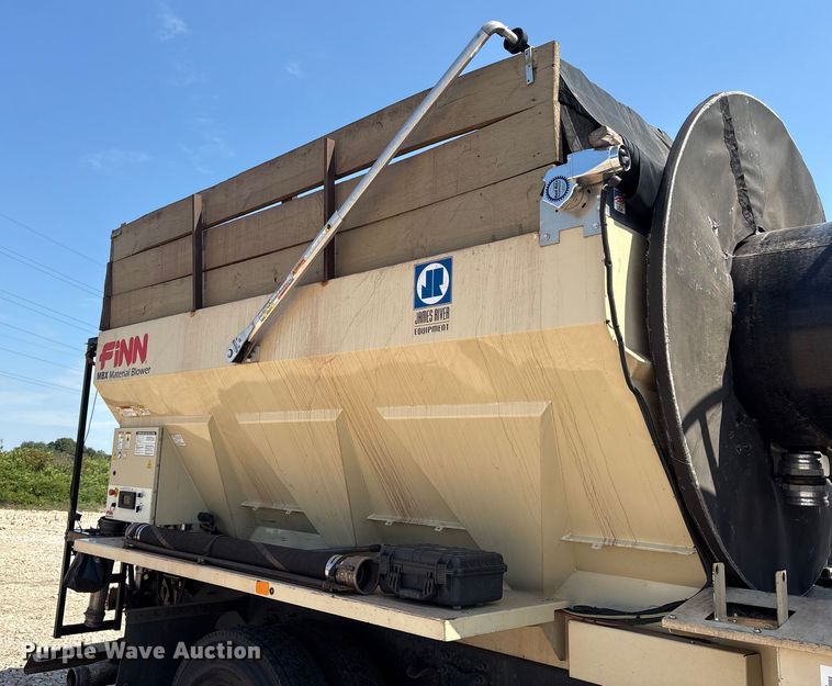 image for item YA0943 2015 Freightliner  M2 truck chassis with Finn MBX10 material blower