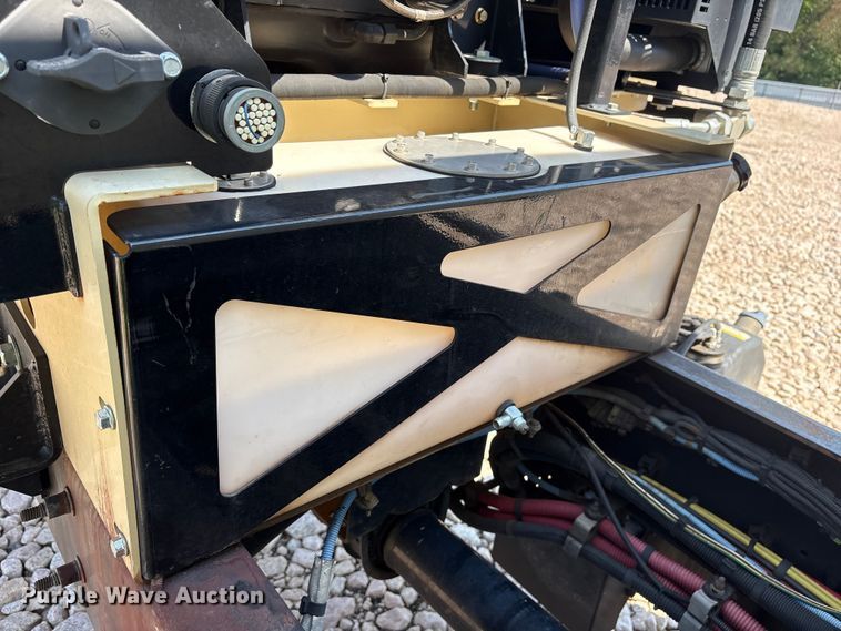 image for item YA0943 2015 Freightliner  M2 truck chassis with Finn MBX10 material blower