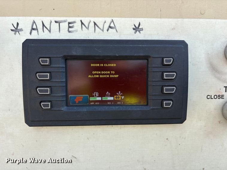 image for item YA0943 2015 Freightliner  M2 truck chassis with Finn MBX10 material blower