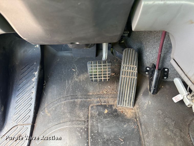 image for item YA0943 2015 Freightliner  M2 truck chassis with Finn MBX10 material blower