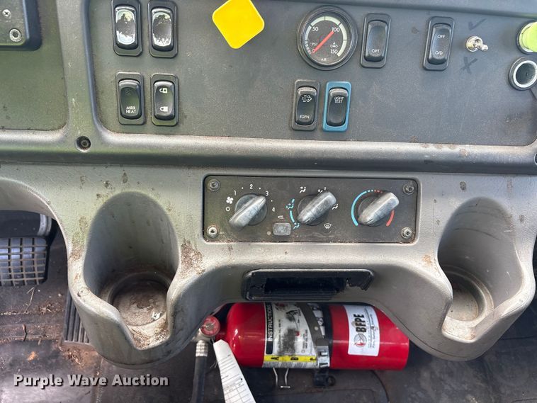 image for item YA0943 2015 Freightliner  M2 truck chassis with Finn MBX10 material blower