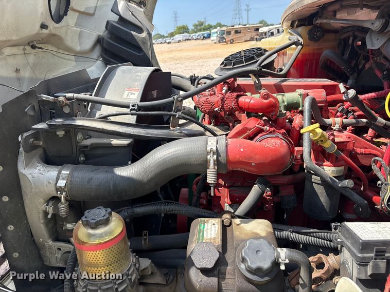 image for item YA0943 2015 Freightliner  M2 truck chassis with Finn MBX10 material blower