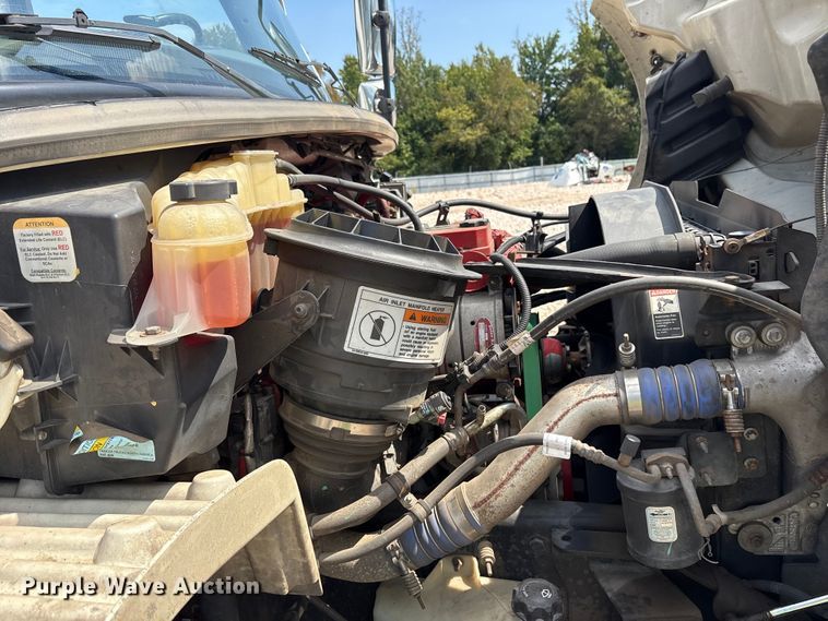 image for item YA0943 2015 Freightliner  M2 truck chassis with Finn MBX10 material blower