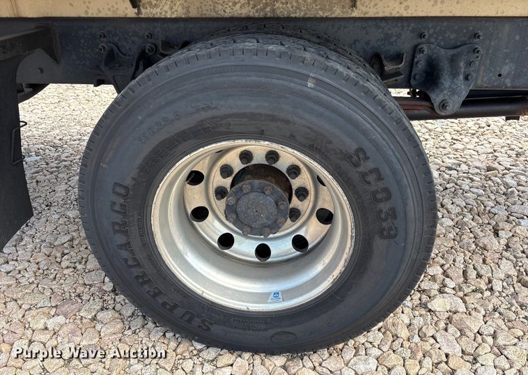 image for item YA0943 2015 Freightliner  M2 truck chassis with Finn MBX10 material blower