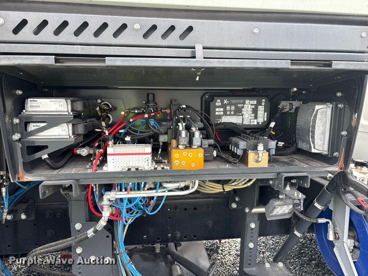 image for item YA1012 2024 Freightliner Business Class M2 street sweeper truck