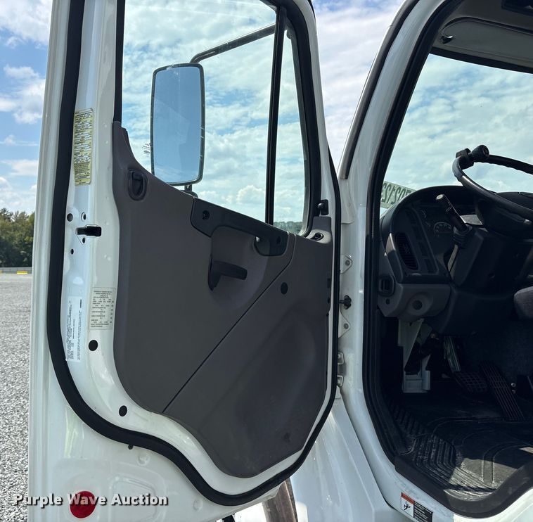 image for item YA1012 2024 Freightliner Business Class M2 street sweeper truck