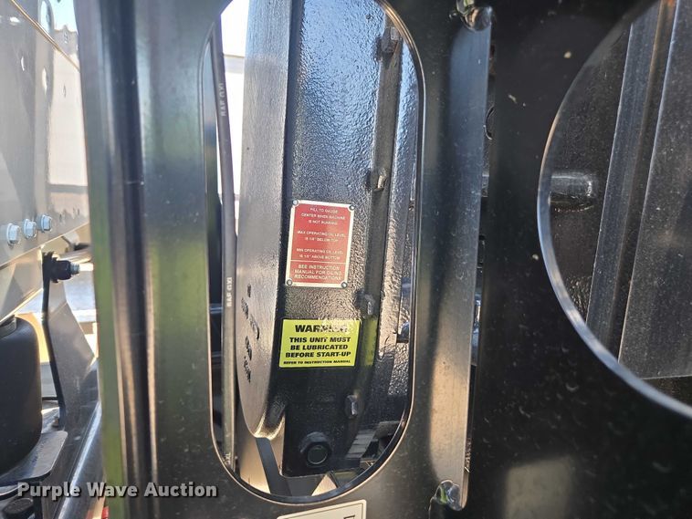 image for item YA1021 2025 Freightliner 114SD hydrovac truck