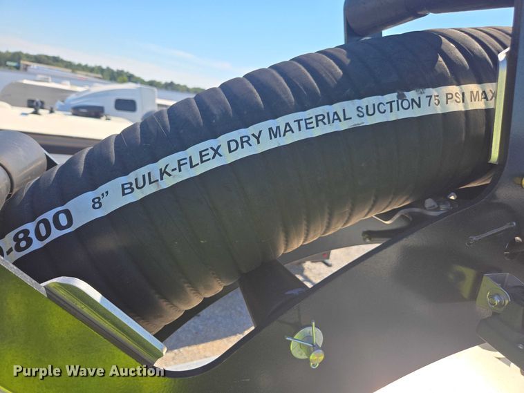 image for item YA1021 2025 Freightliner 114SD hydrovac truck