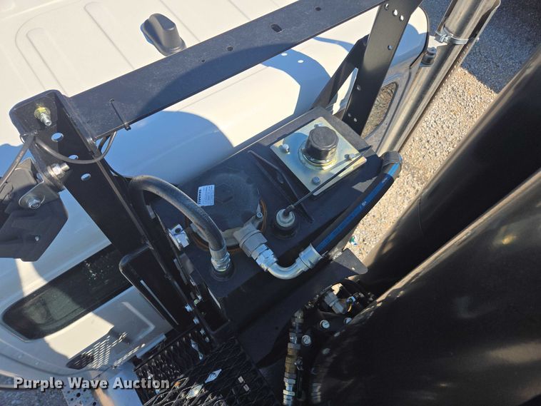 image for item YA1021 2025 Freightliner 114SD hydrovac truck