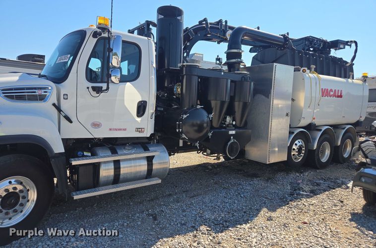 image for item YA1021 2025 Freightliner 114SD hydrovac truck