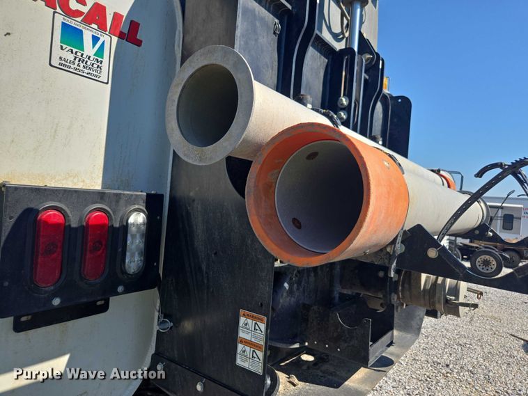 image for item YA1021 2025 Freightliner 114SD hydrovac truck