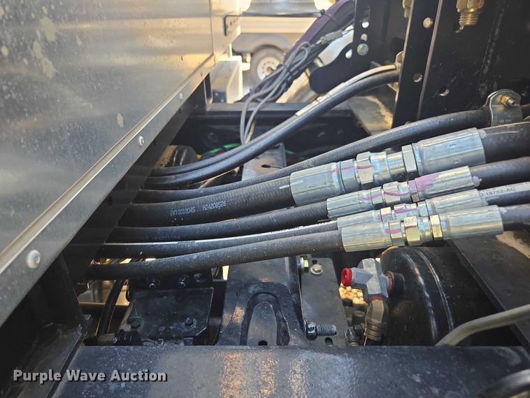 image for item YA1021 2025 Freightliner 114SD hydrovac truck