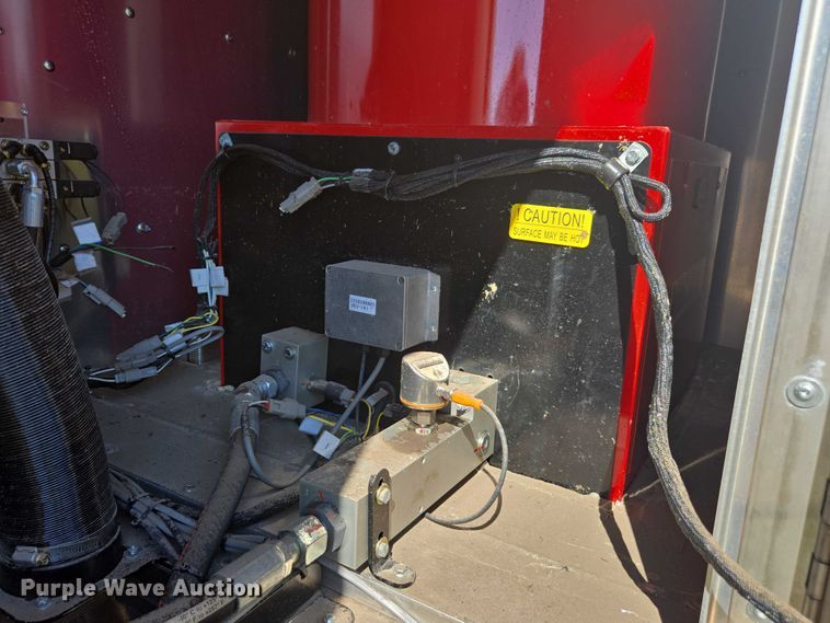 image for item YA1021 2025 Freightliner 114SD hydrovac truck