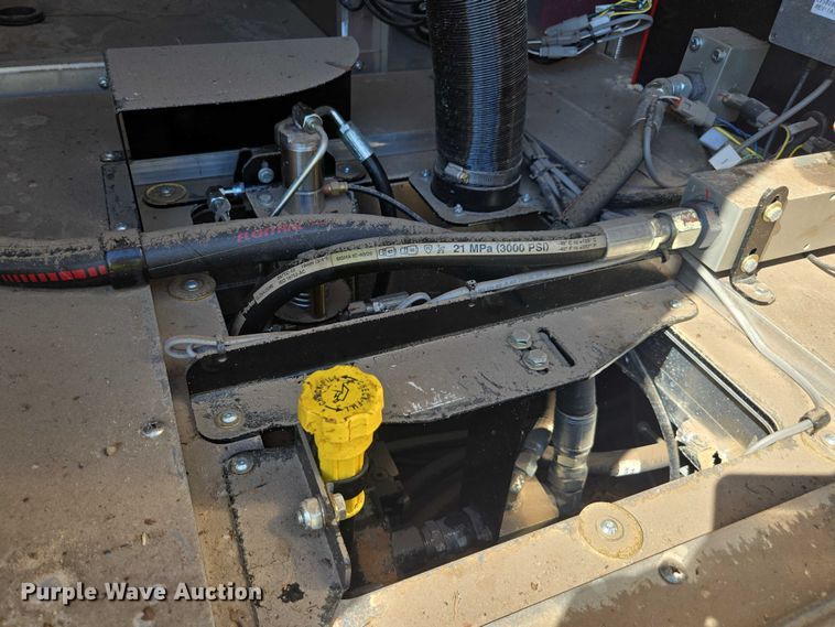 image for item YA1021 2025 Freightliner 114SD hydrovac truck