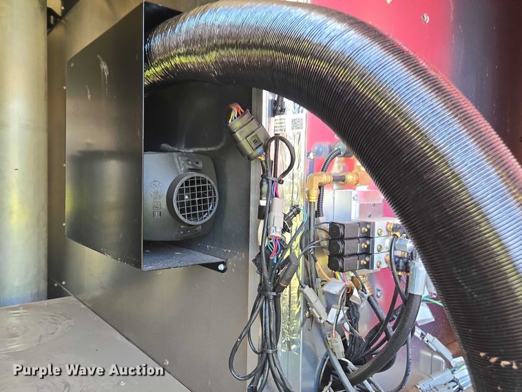 image for item YA1021 2025 Freightliner 114SD hydrovac truck