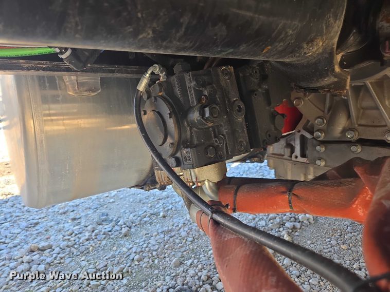 image for item YA1021 2025 Freightliner 114SD hydrovac truck