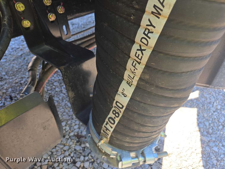 image for item YA1021 2025 Freightliner 114SD hydrovac truck