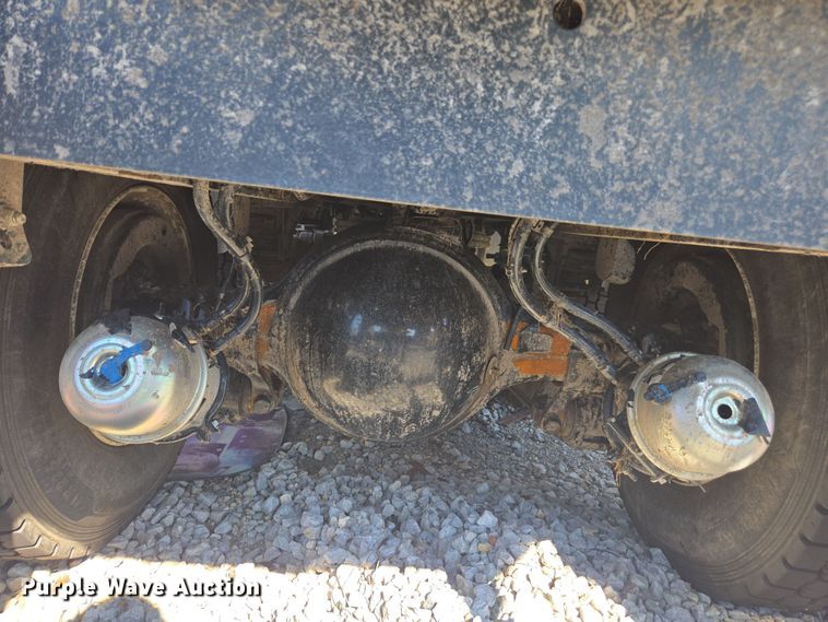 image for item YA1021 2025 Freightliner 114SD hydrovac truck