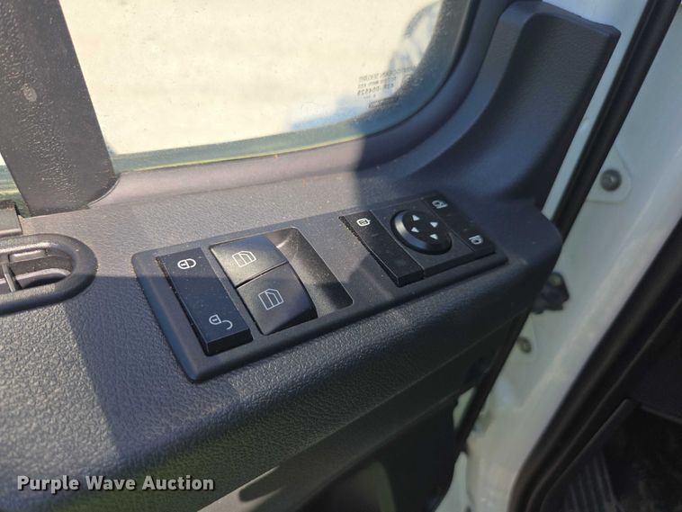 image for item YA1021 2025 Freightliner 114SD hydrovac truck