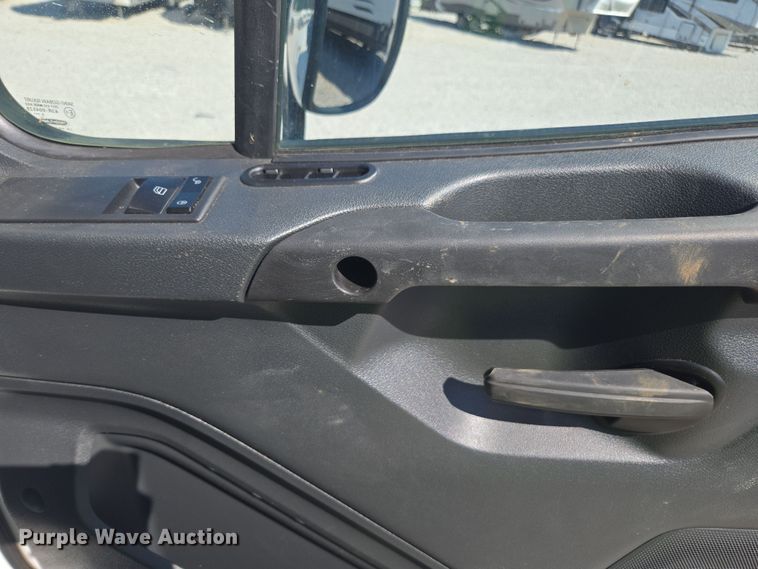 image for item YA1021 2025 Freightliner 114SD hydrovac truck