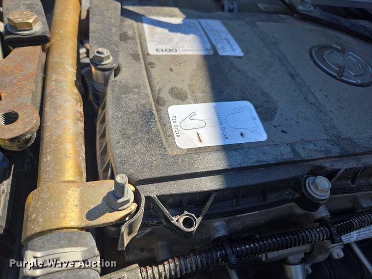 image for item YA1021 2025 Freightliner 114SD hydrovac truck