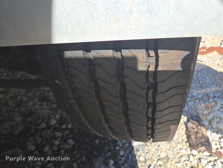 image for item YA1021 2025 Freightliner 114SD hydrovac truck