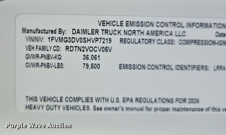 image for item YA1021 2025 Freightliner 114SD hydrovac truck