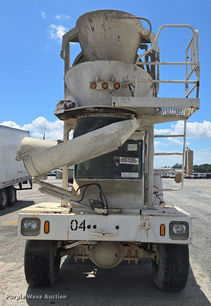 image for item YA1059 2005 Terex Advance ready mix truck